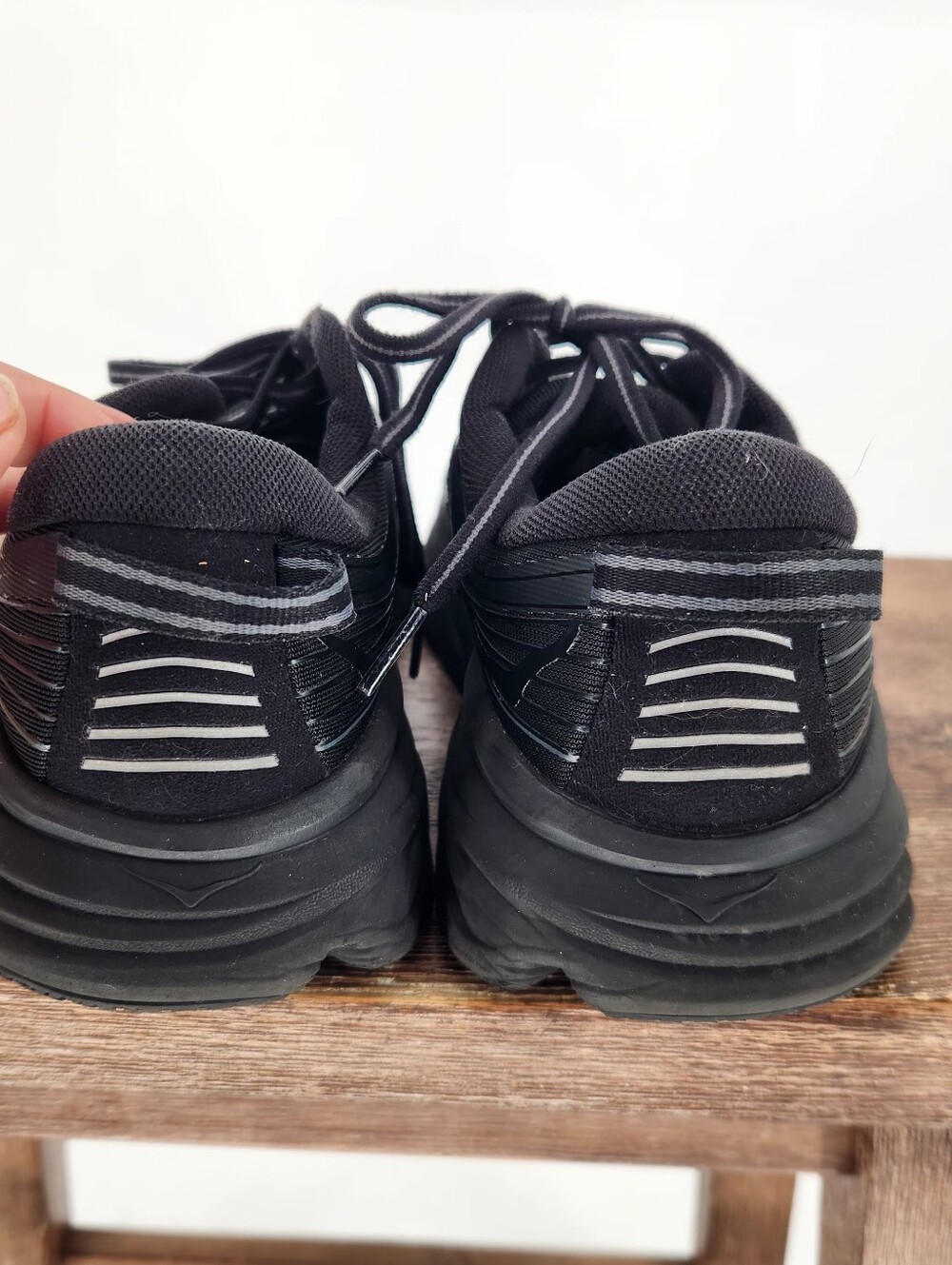 Hoka One‎ One Bondi 7 Black Sz8 Women'sAthleisure, gym,hiking, running. - Picture 5 of 9